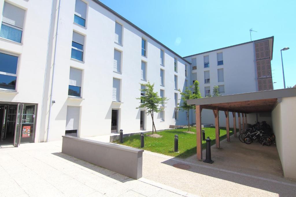 Residence Hoteliere Laudine Reims Zewnętrze zdjęcie